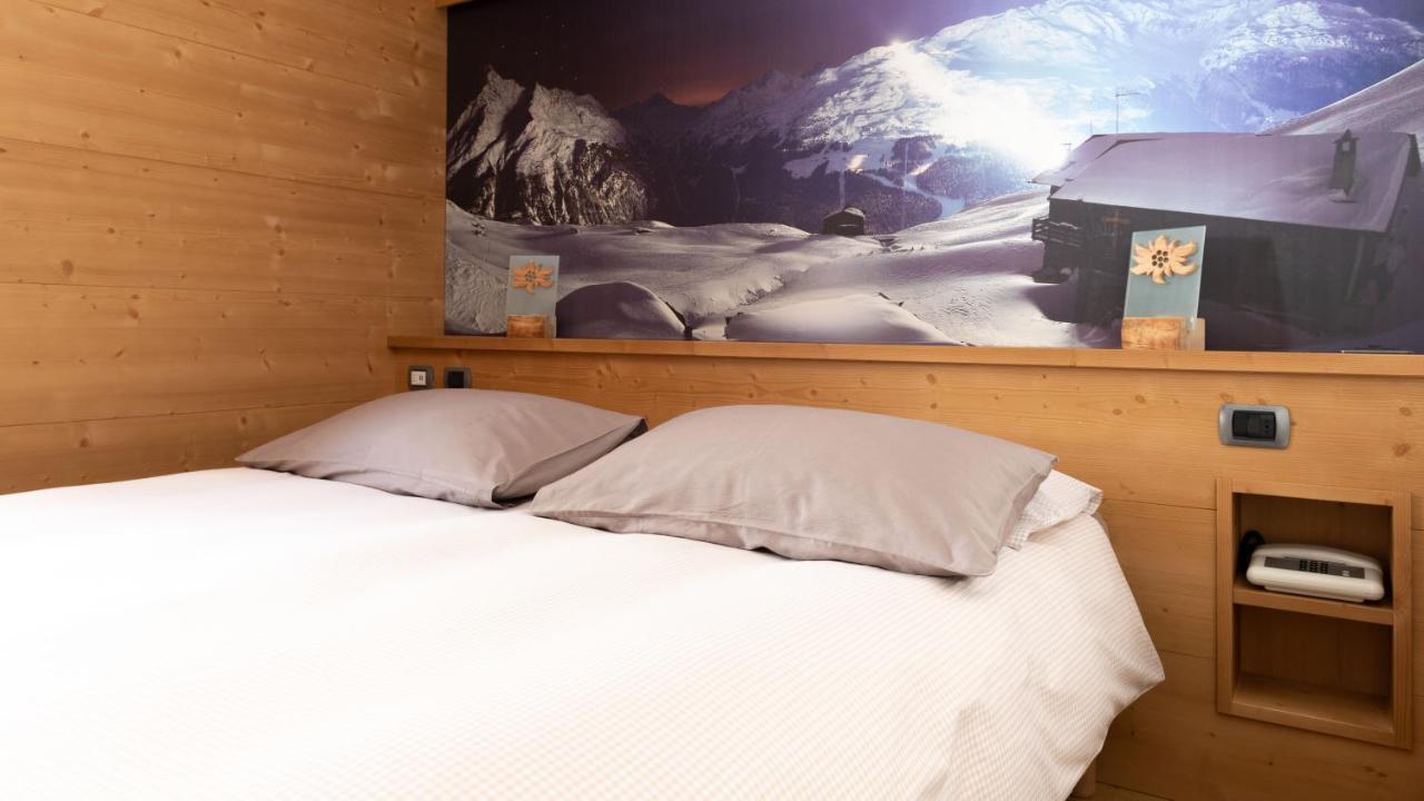 Hotel Compagnoni Santa Caterina Valfurva Exteriör bild