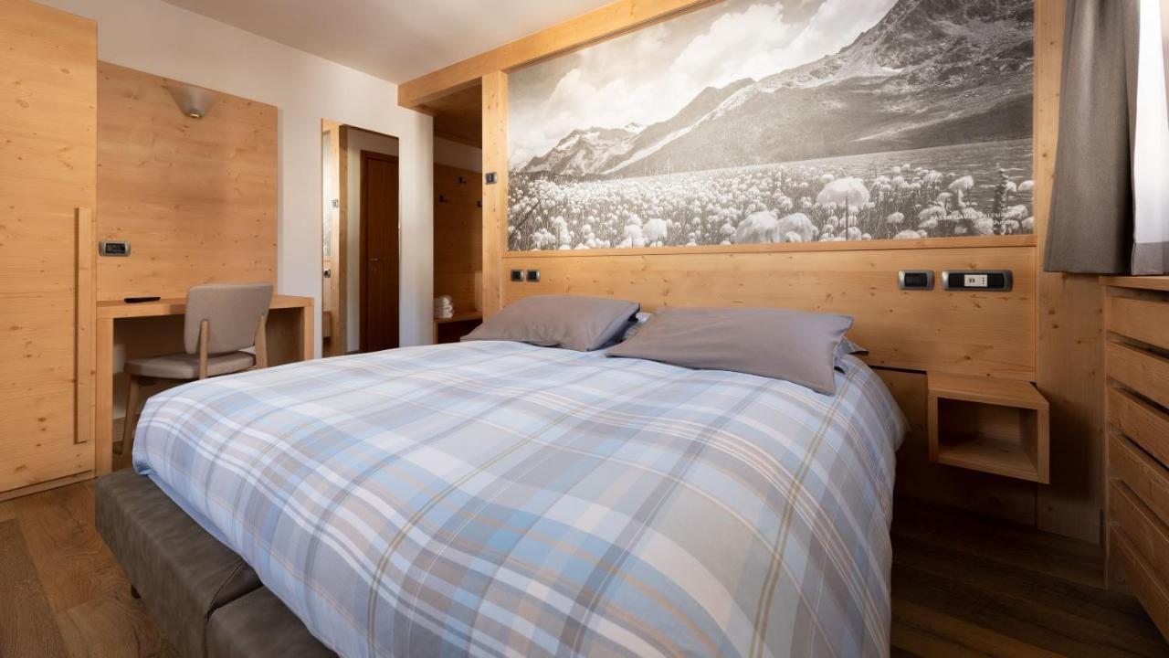 Hotel Compagnoni Santa Caterina Valfurva Exteriör bild